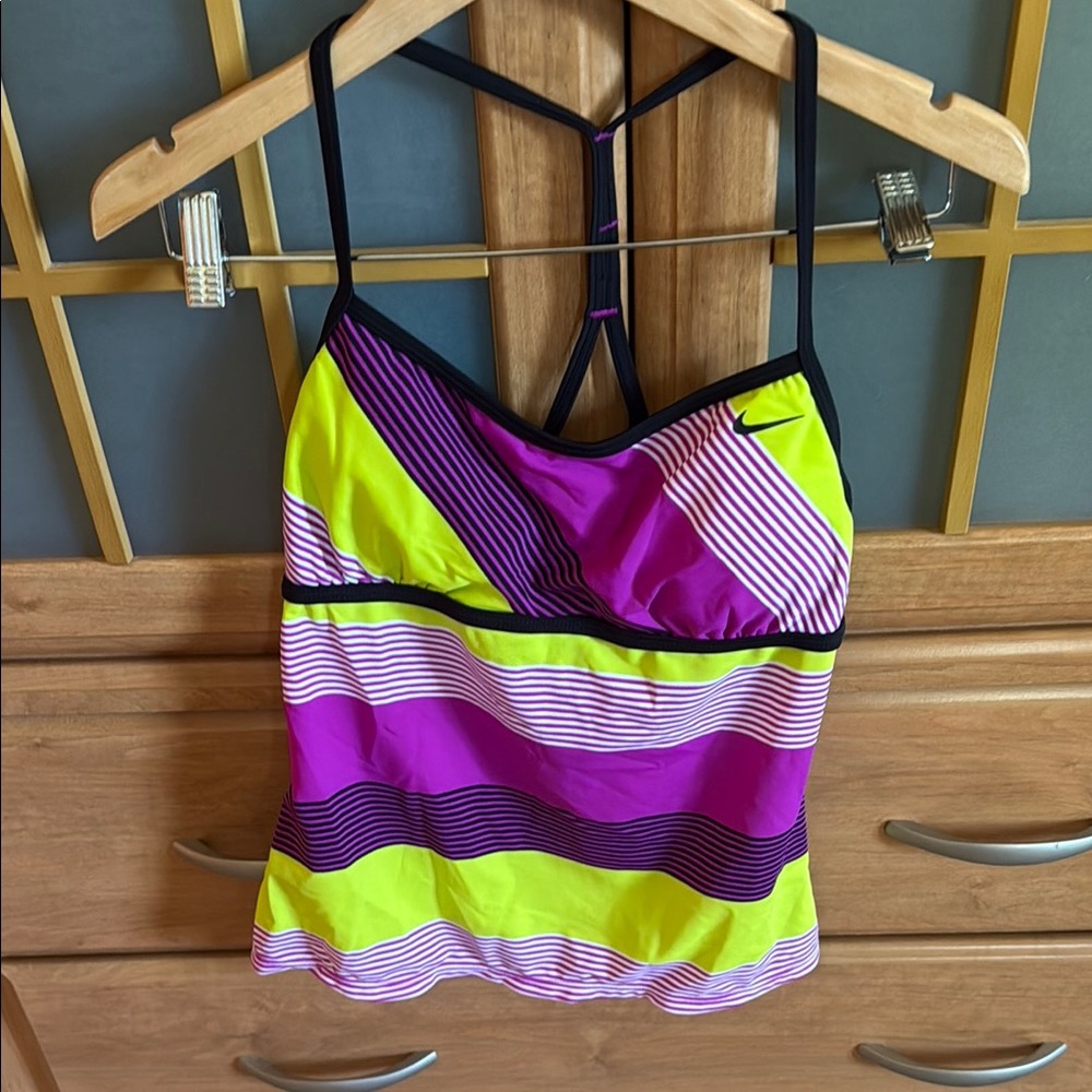 Vibrant nike Striped Tank Top